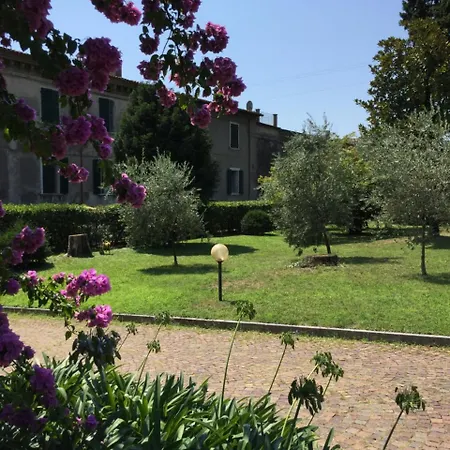 Delle Cartiere Hostel Toscolano Maderno